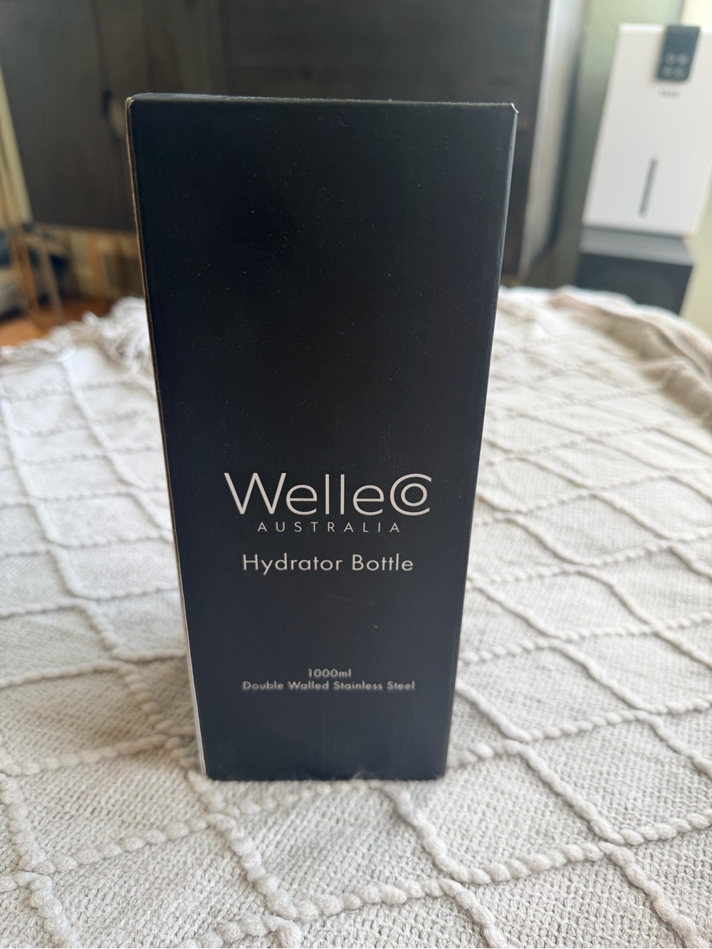 Welle Co. Hydrator Bottle - Black